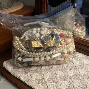 Classic Vintage Costume Jewelry Blind Bag‎ 1/2 Gallon Bag Necklaces & Bracelets